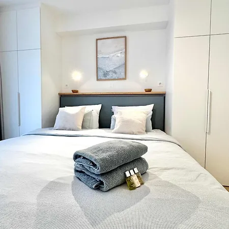 Spacious & Bright Steps From The In Knokke-Heist